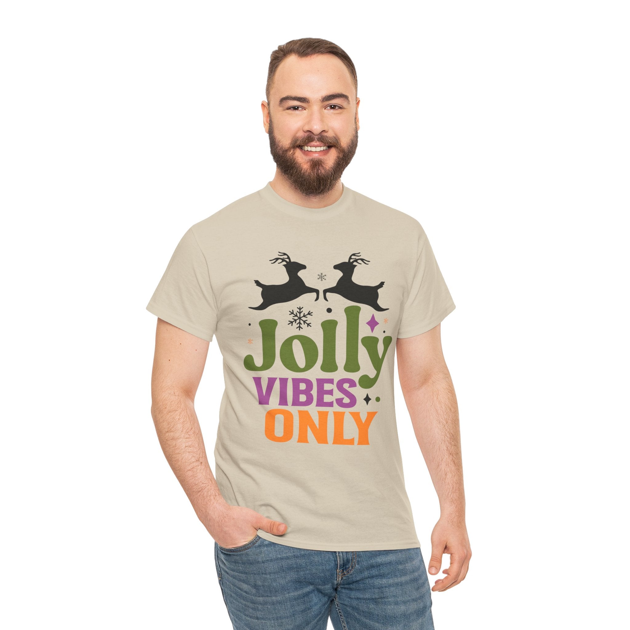 Jolly Vibes Only Retro Christmas Tee | Gallory Hive
