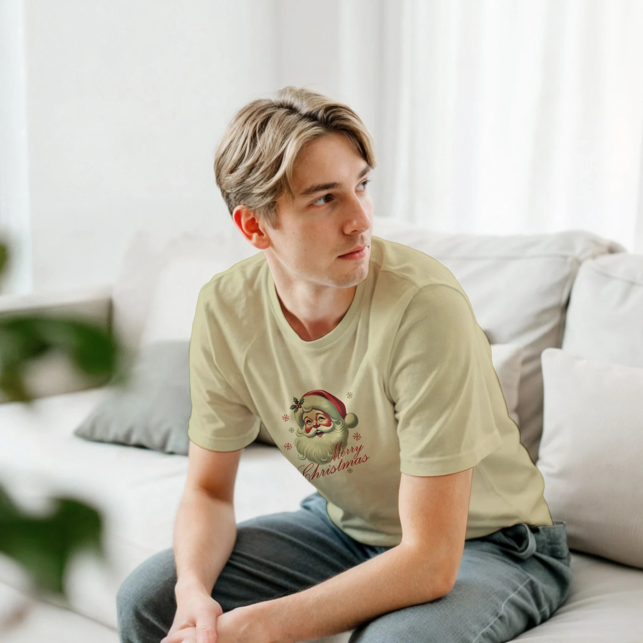 Vintage Merry Christmas Santa T-Shirt | Gallory Hive