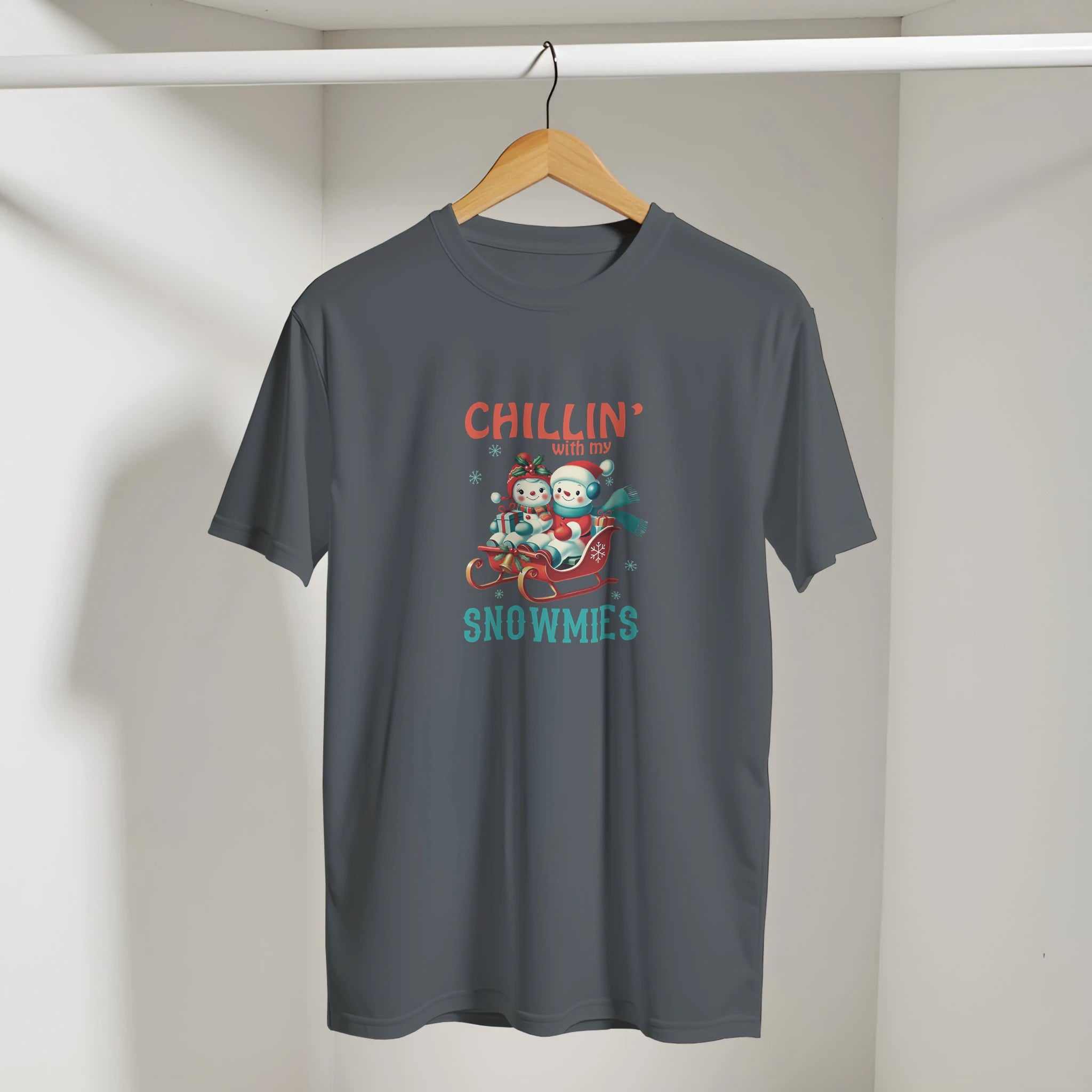 Retro Snowman Holiday Christmas T-Shirt | Gallory Hive
