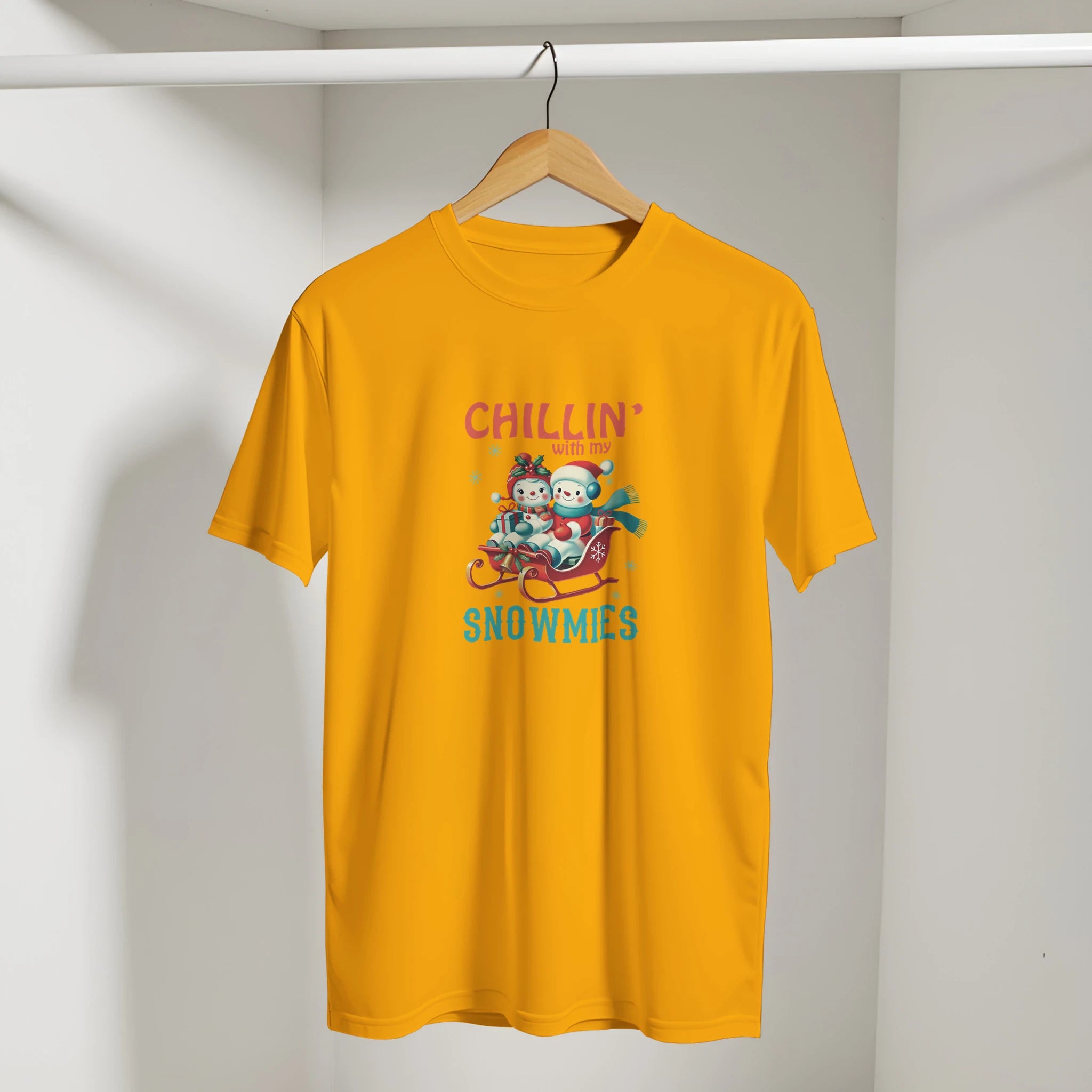 Retro Snowman Holiday Christmas T-Shirt | Gallory Hive