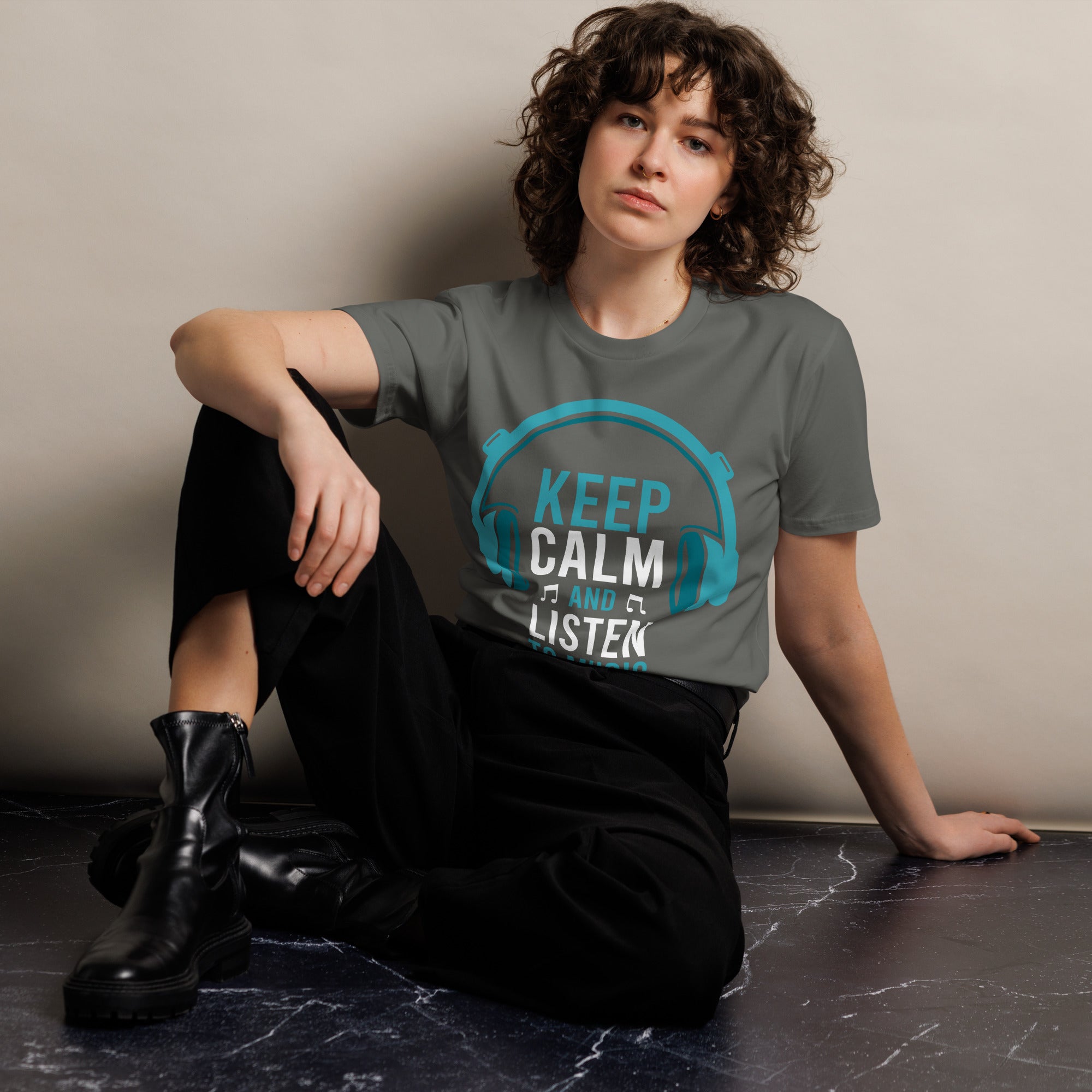 Keep Calm Listen Music Lover T-Shirt | Gallory Hive