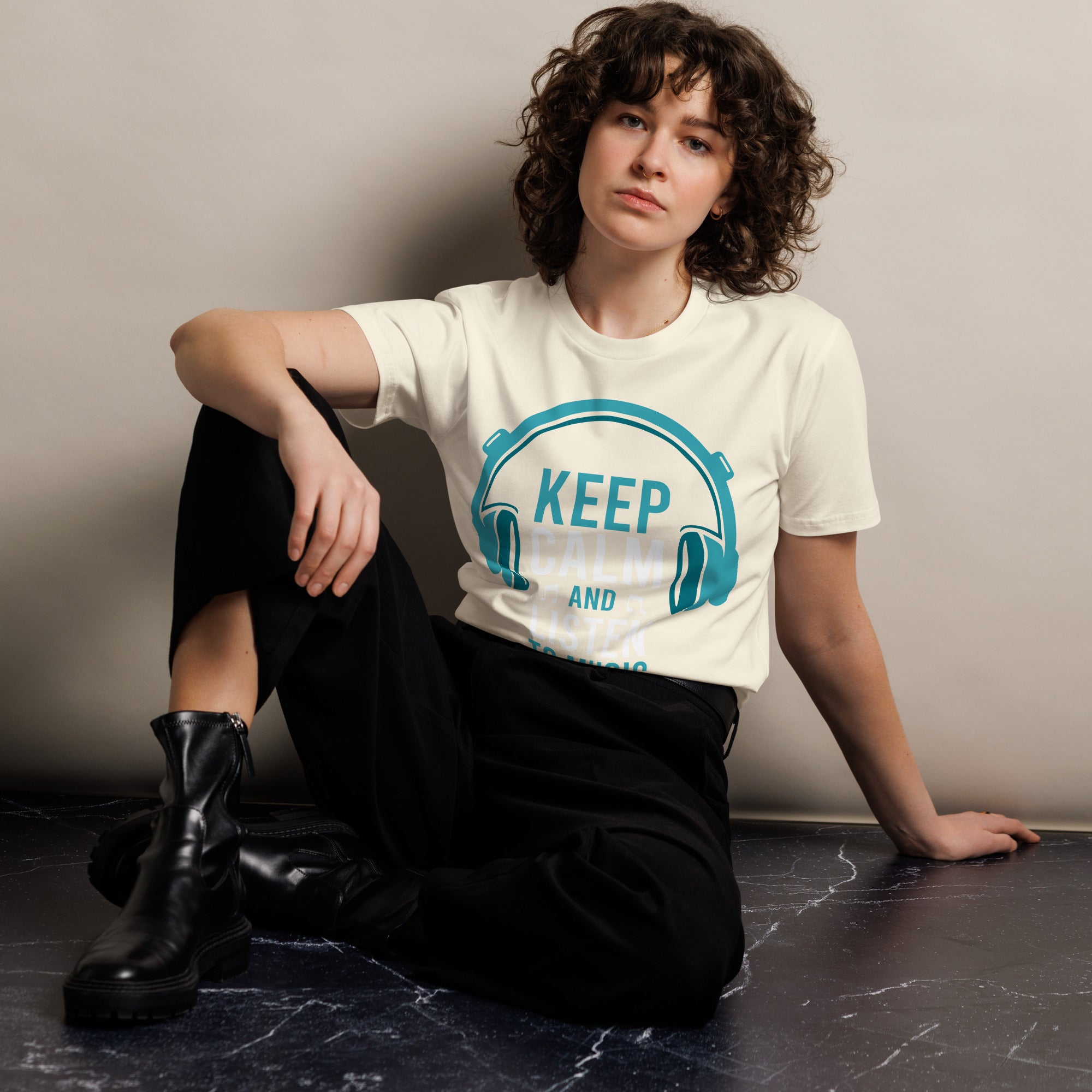 Keep Calm Listen Music Lover T-Shirt | Gallory Hive