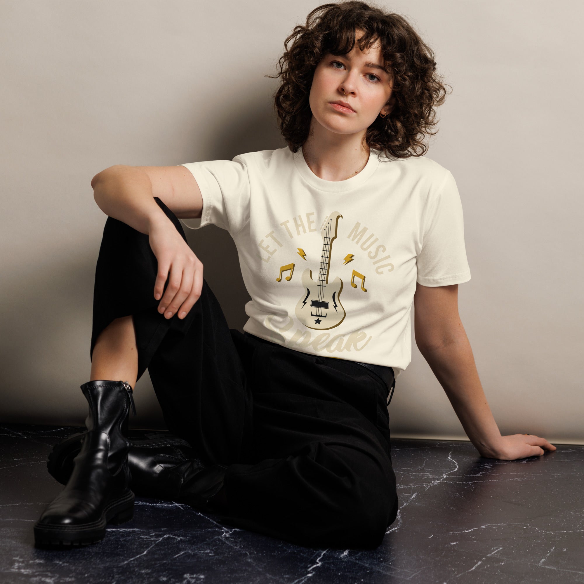 Let the Music Speak Guitar T-Shirt | Gallory Hive