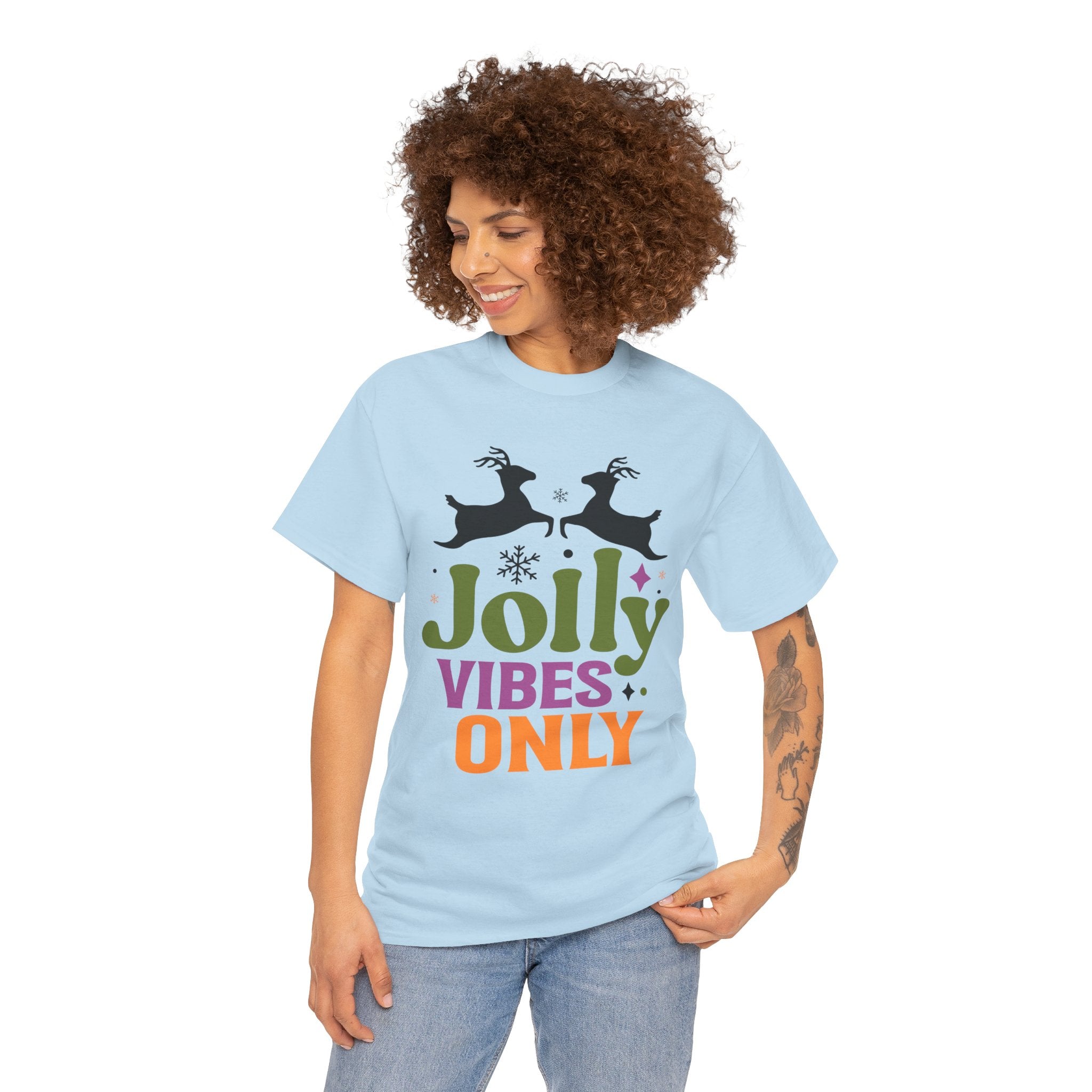 Jolly Vibes Only Retro Christmas Tee | Gallory Hive