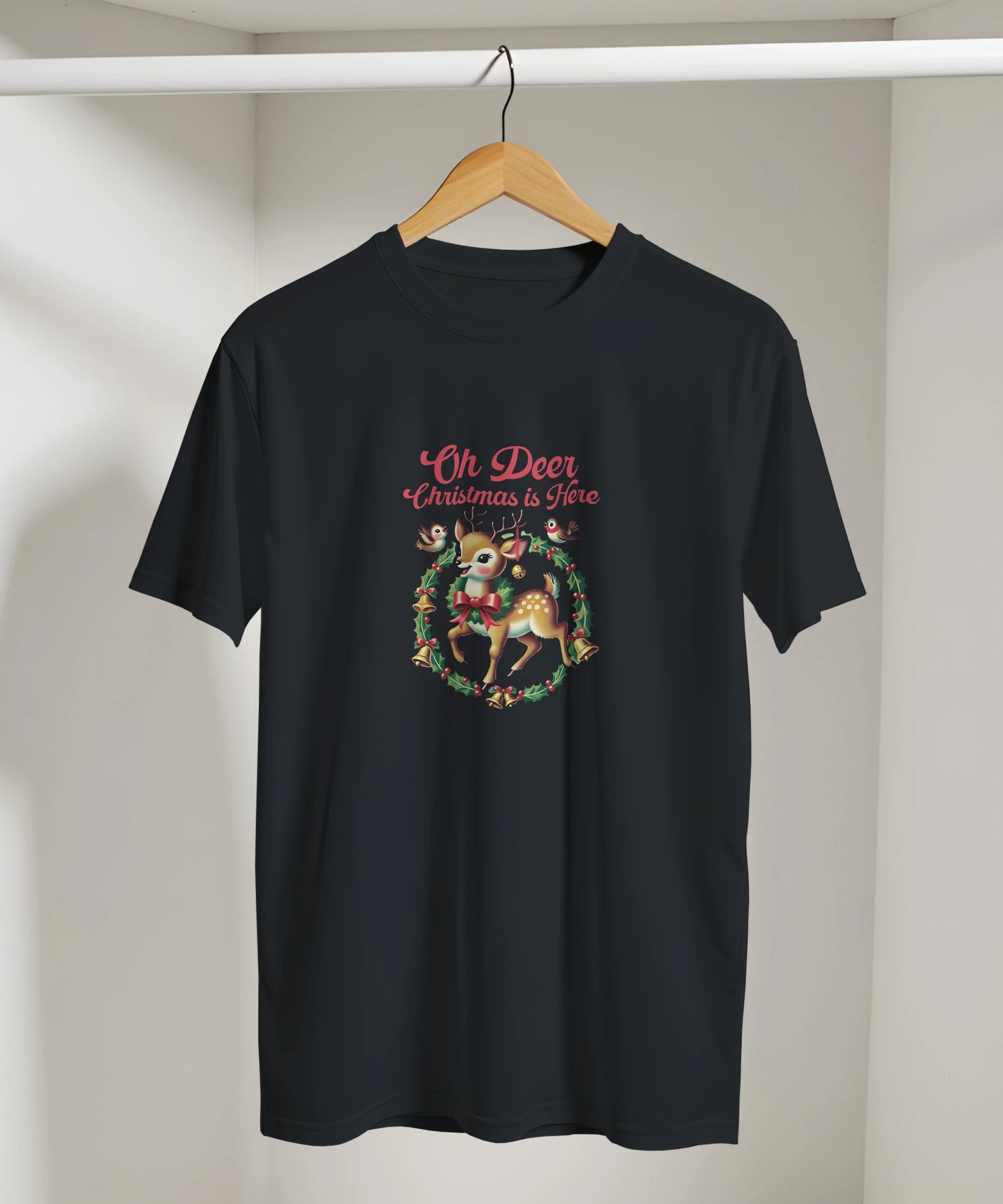 Cute Retro Reindeer Christmas T-Shirt | Gallory Hive