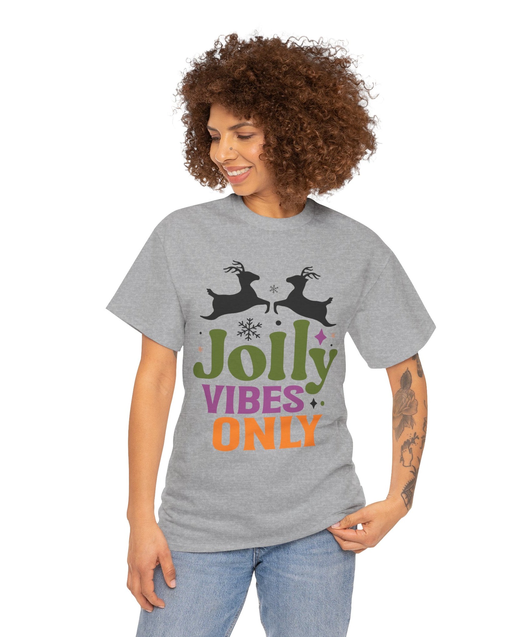 Jolly Vibes Only Retro Christmas Tee | Gallory Hive