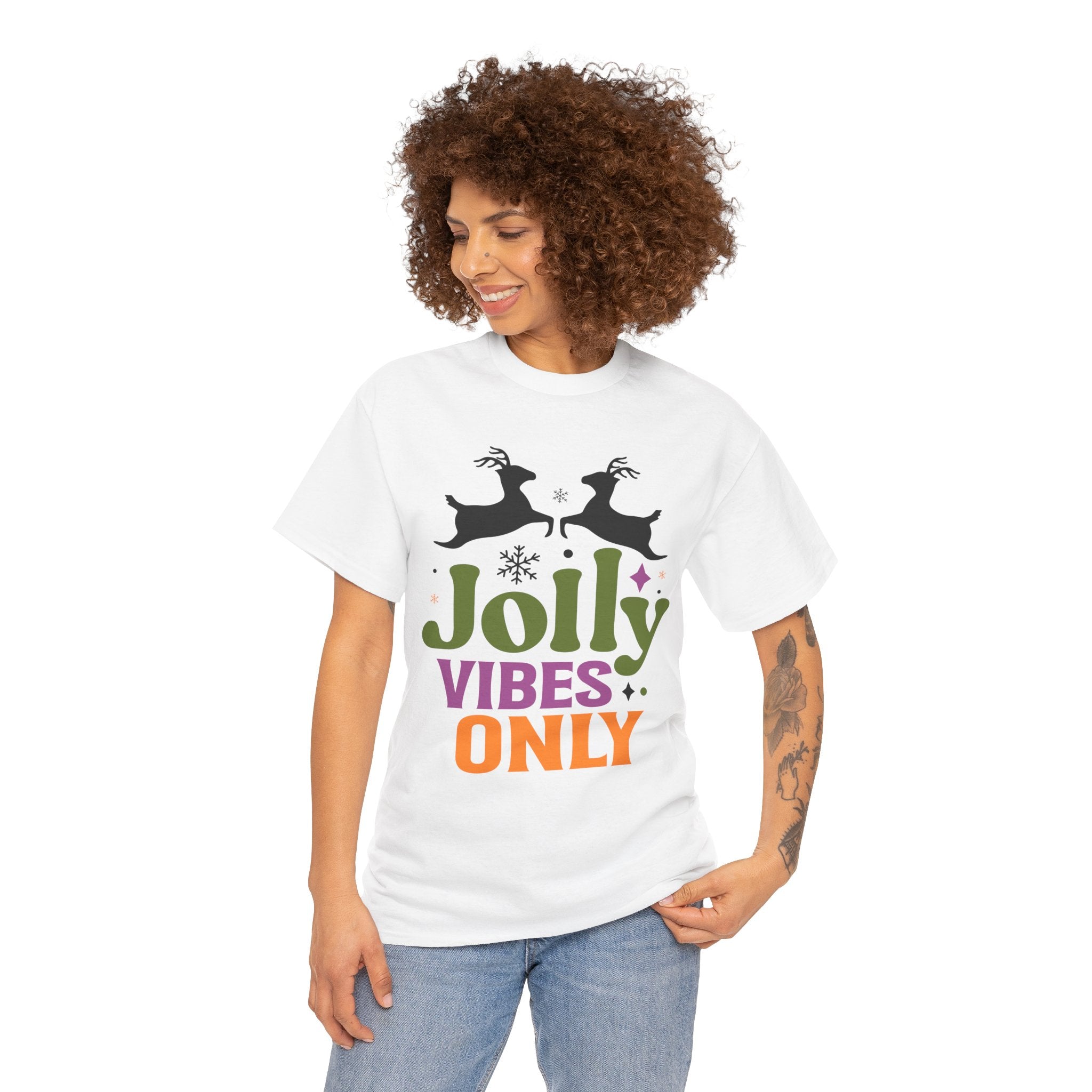 Jolly Vibes Only Retro Christmas Tee | Gallory Hive