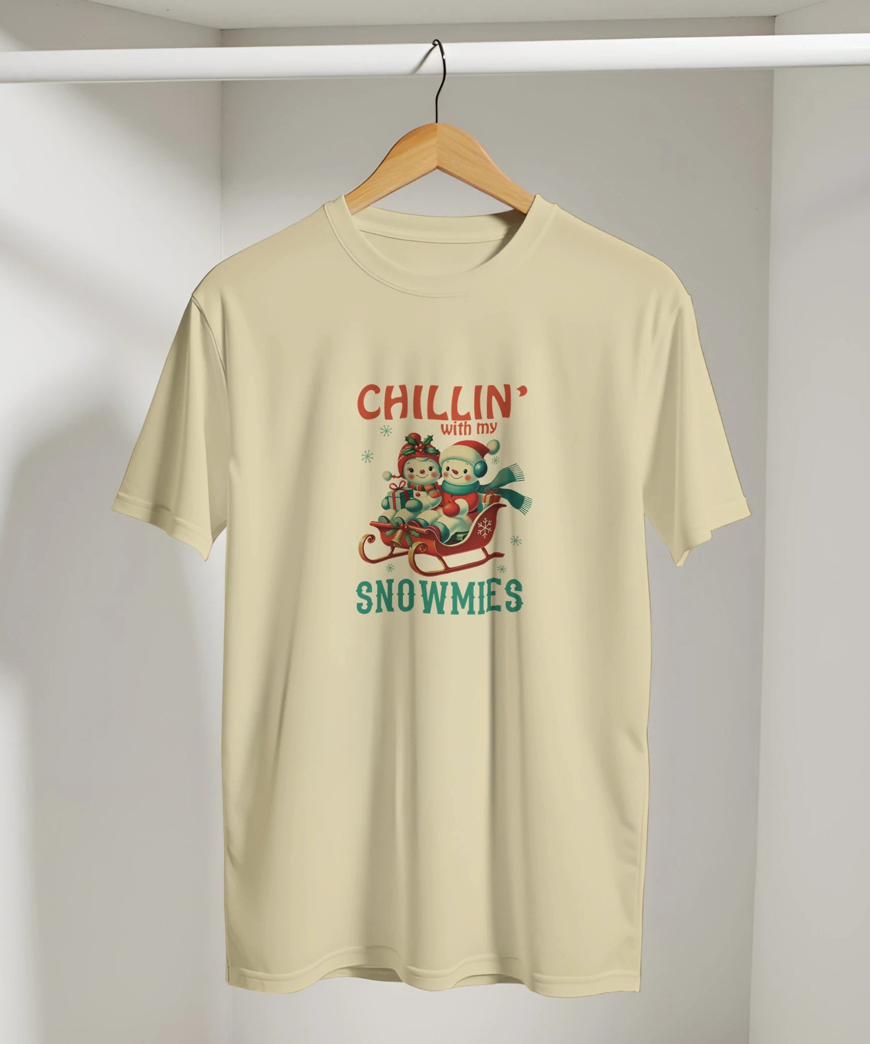 Retro Snowman Holiday Christmas T-Shirt | Gallory Hive