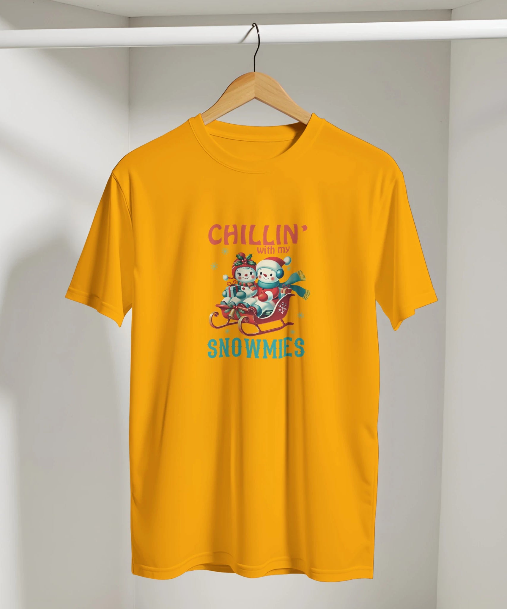Retro Snowman Holiday Christmas T-Shirt | Gallory Hive