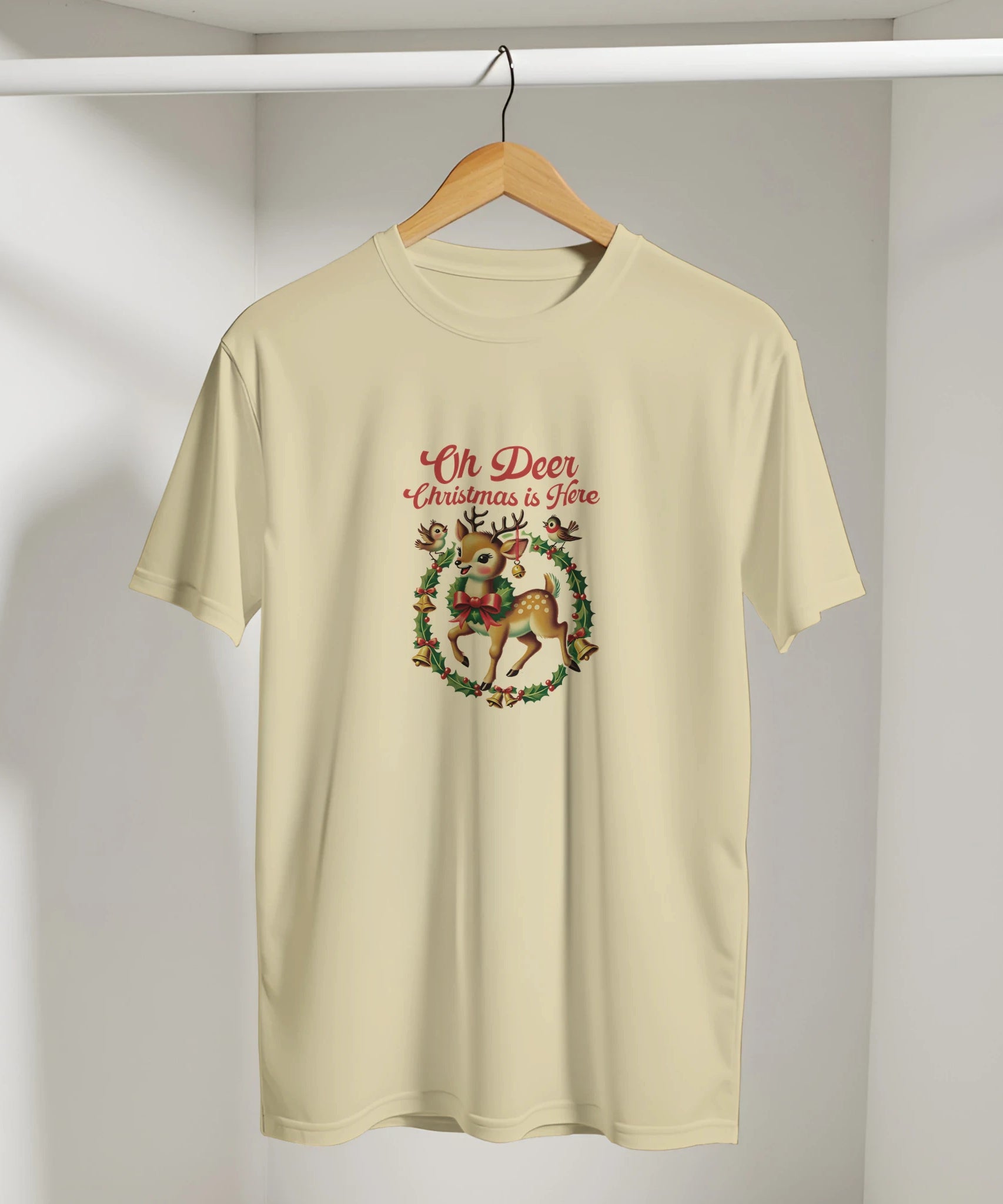 Cute Retro Reindeer Christmas T-Shirt | Gallory Hive