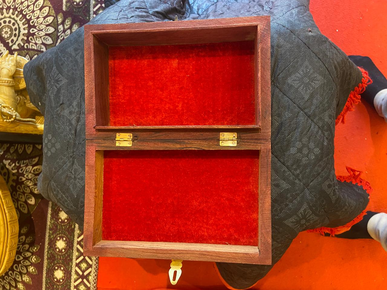 Handcrafted Wooden Jewellery Box | Gallory Hive
