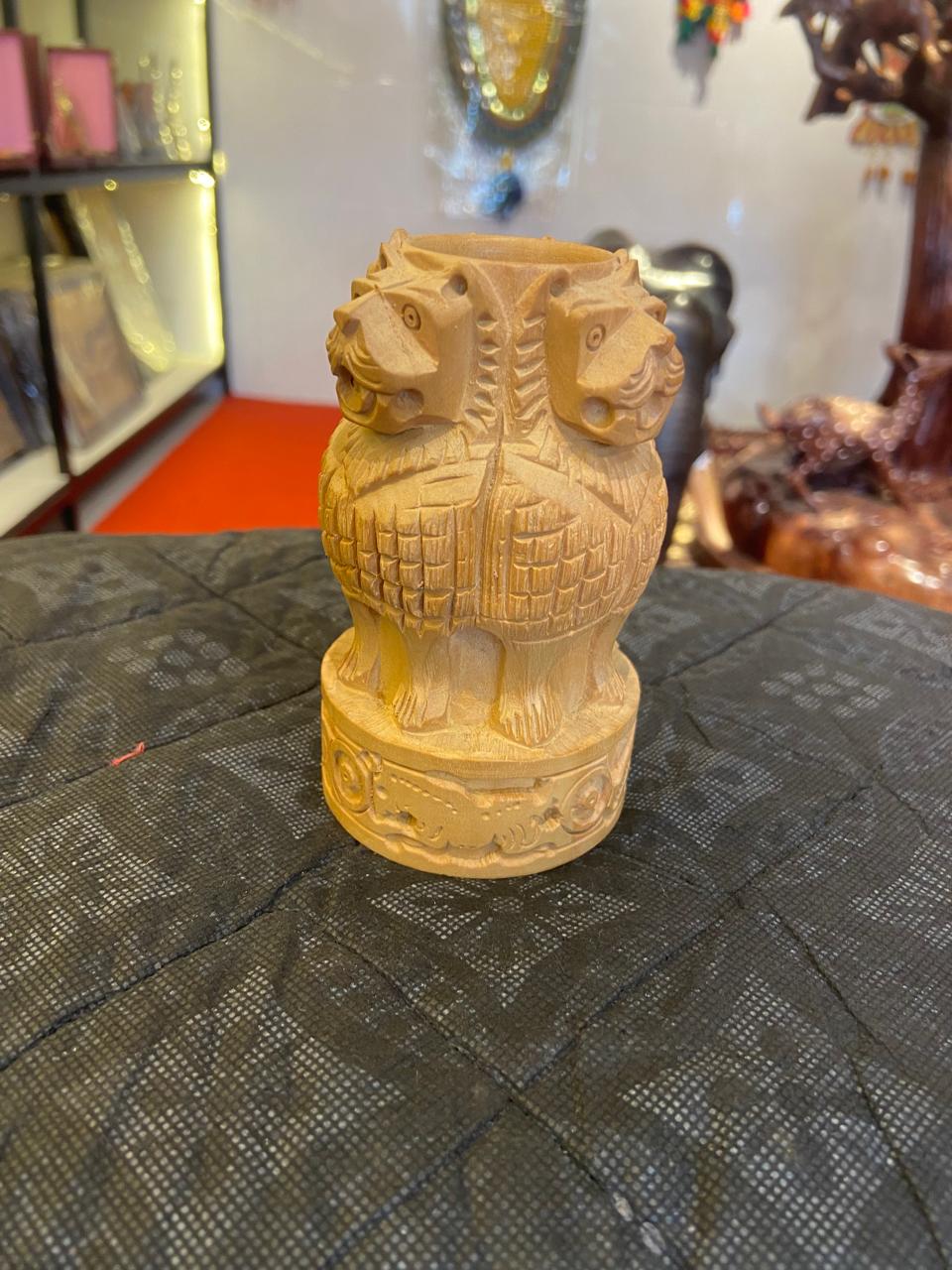 Hand-Carved Wooden Pen Holder – Lion, Elephant & Deer | Gallory Hive