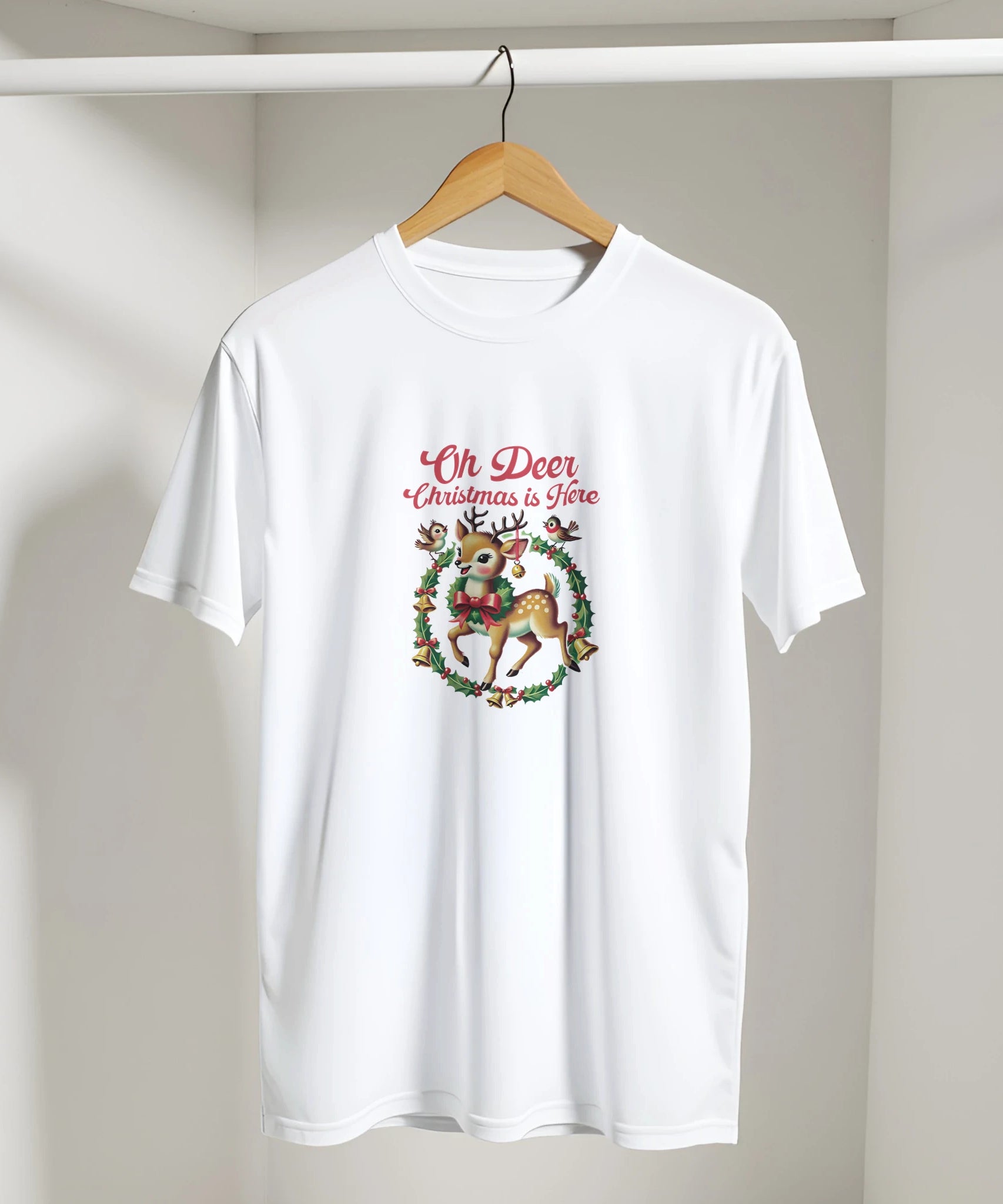 Cute Retro Reindeer Christmas T-Shirt | Gallory Hive