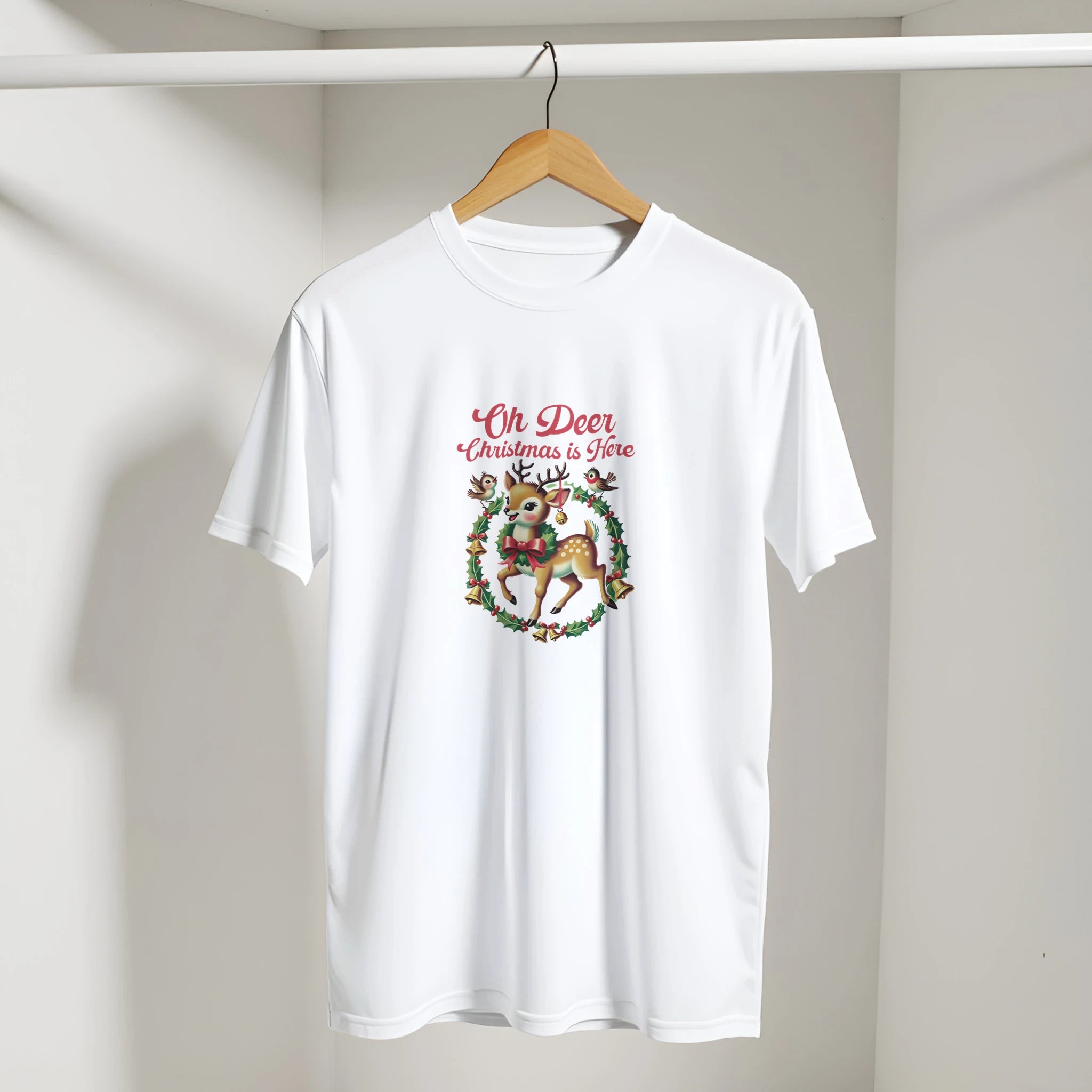 Cute Retro Reindeer Christmas T-Shirt | Gallory Hive