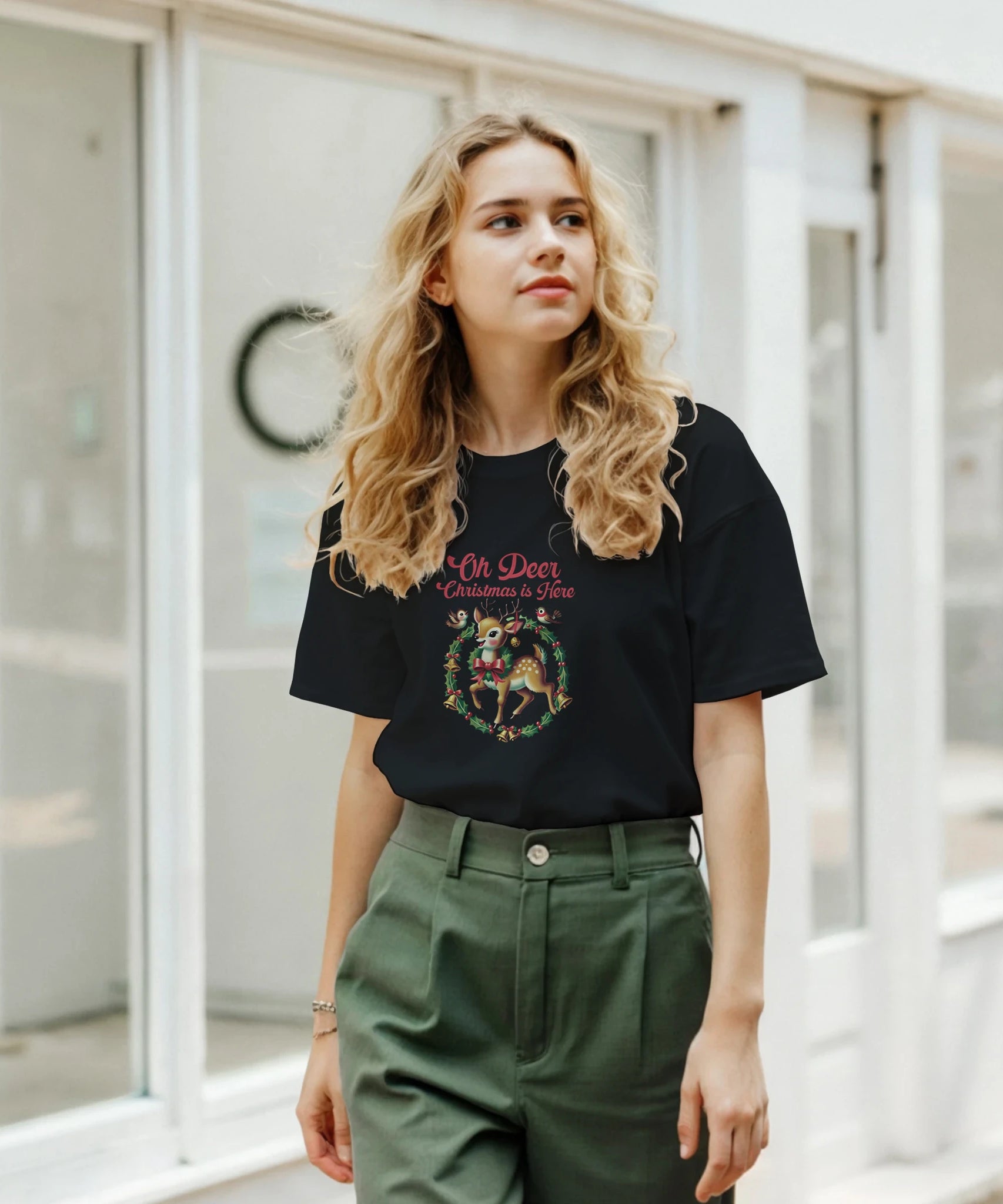 Cute Retro Reindeer Christmas T-Shirt | Gallory Hive