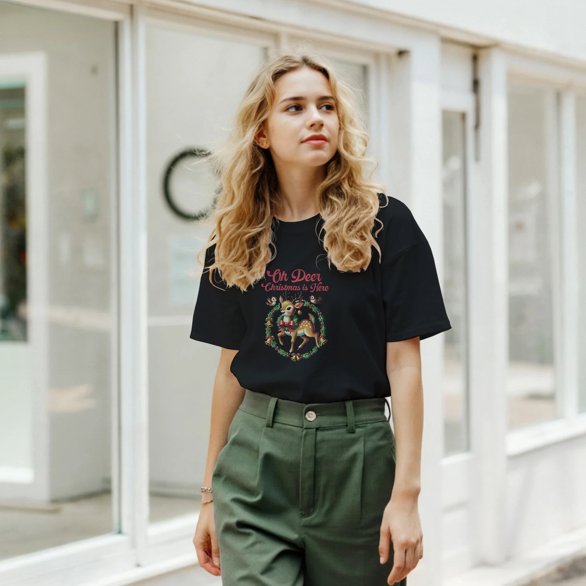 Cute Retro Reindeer Christmas T-Shirt | Gallory Hive