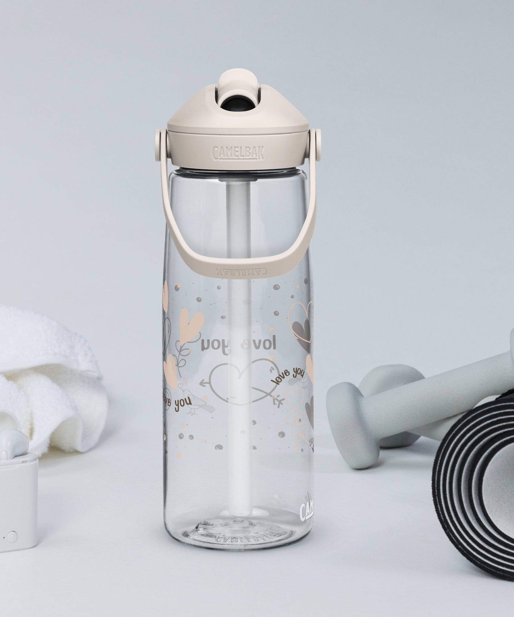 Cute Hearts Flip Straw Water Bottle | Gallory Hive
