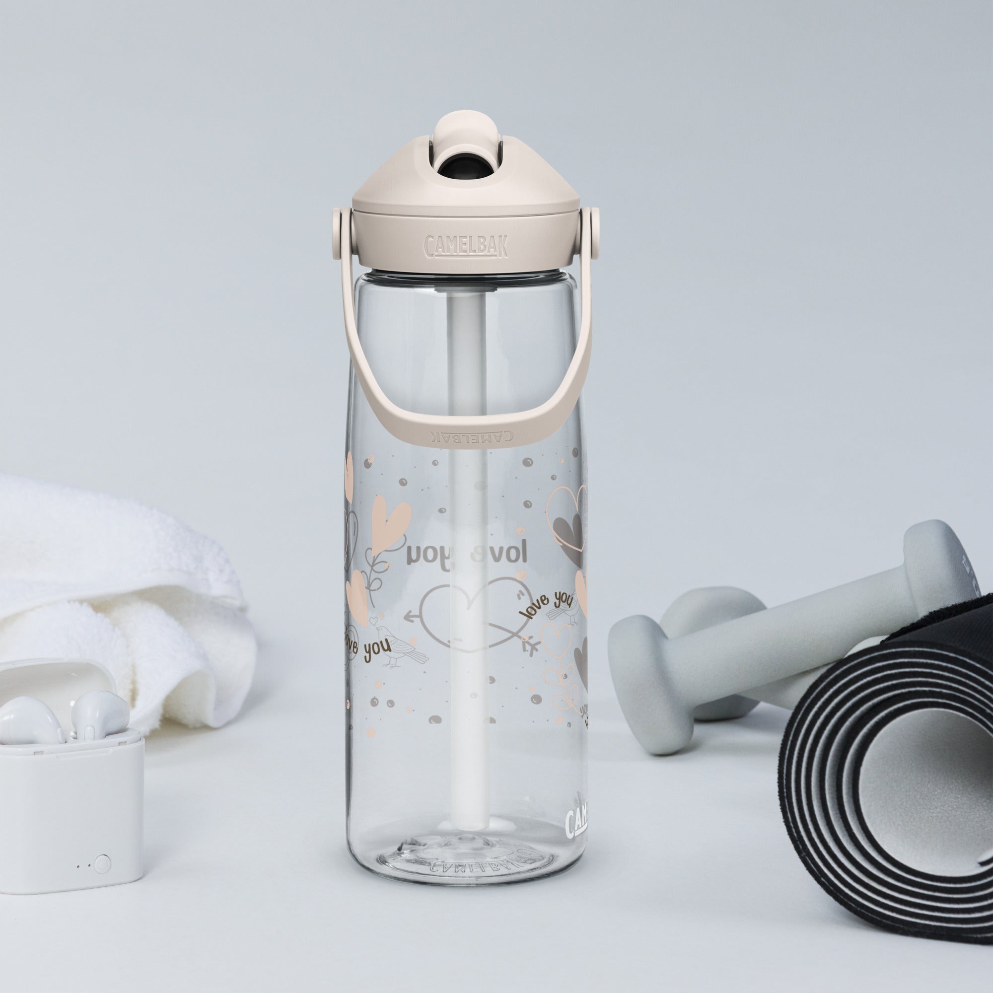 Cute Hearts Flip Straw Water Bottle | Gallory Hive