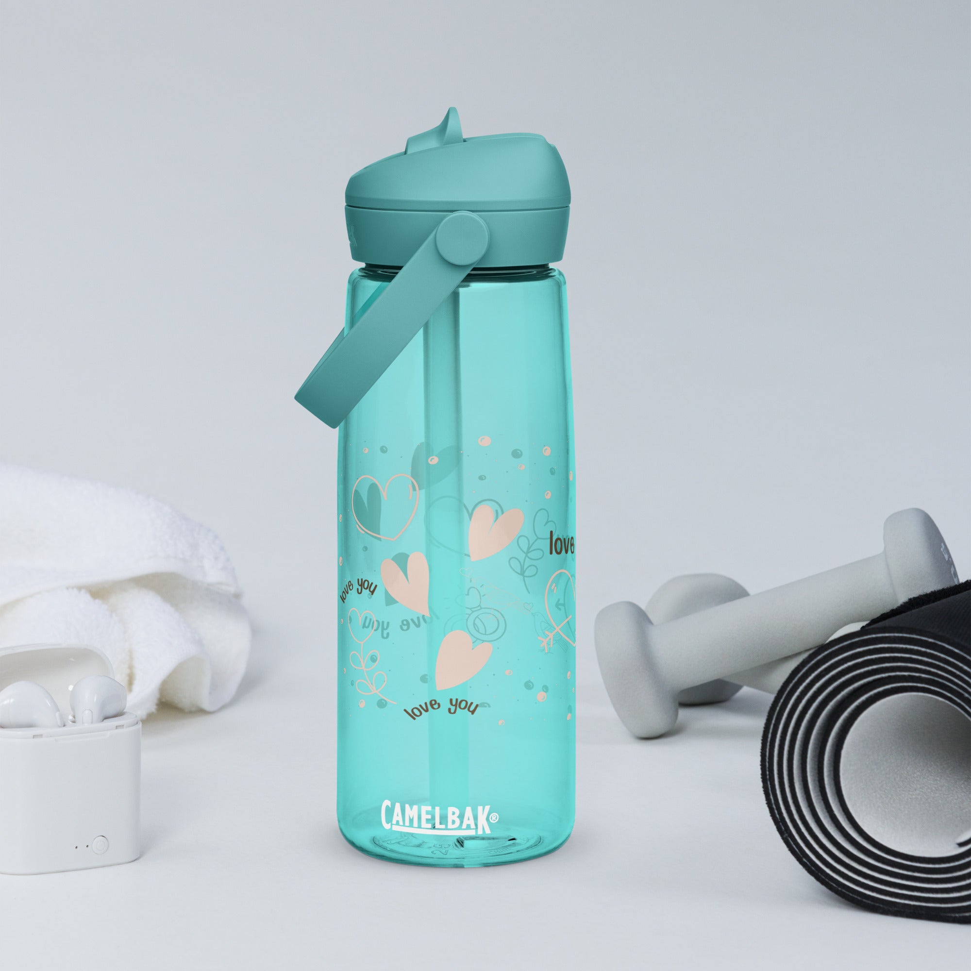 Cute Hearts Flip Straw Water Bottle | Gallory Hive