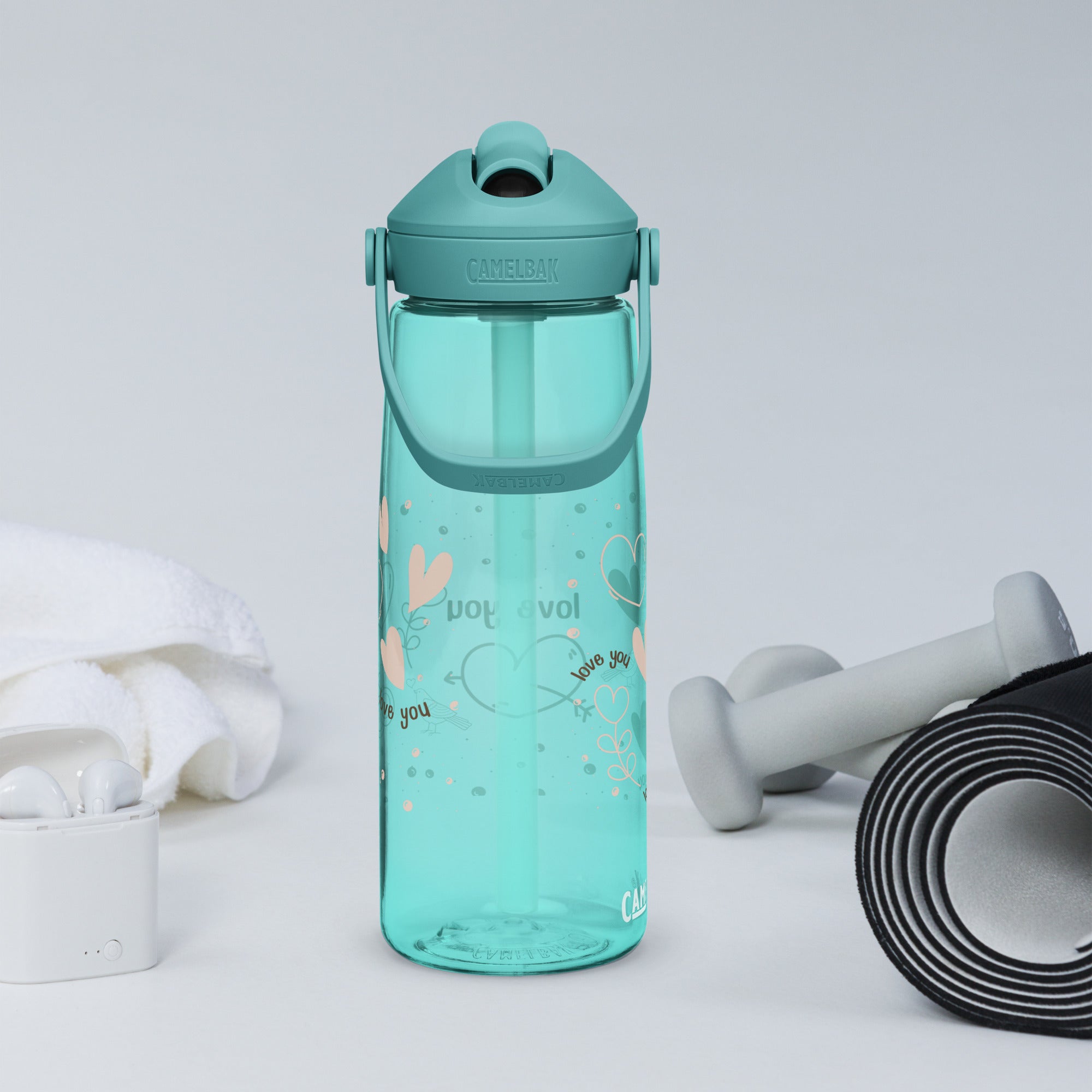 Cute Hearts Flip Straw Water Bottle | Gallory Hive