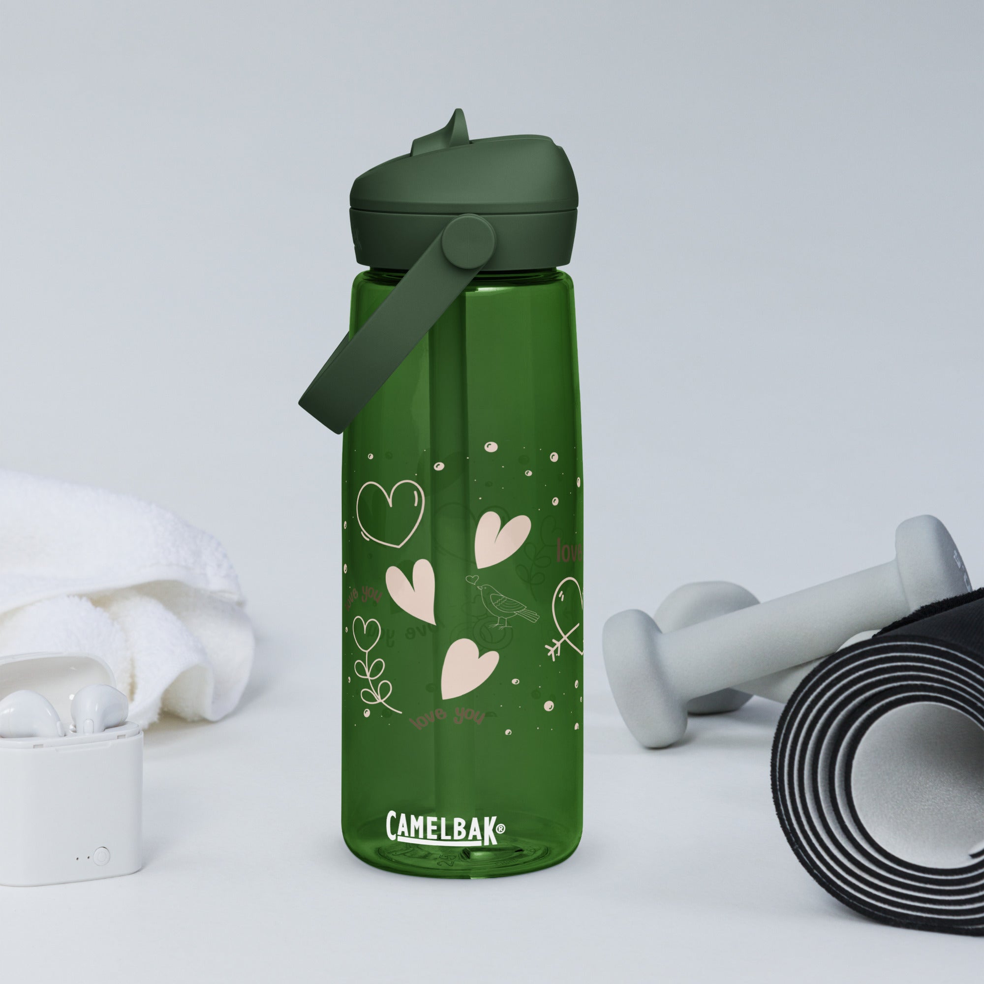 Cute Hearts Flip Straw Water Bottle | Gallory Hive