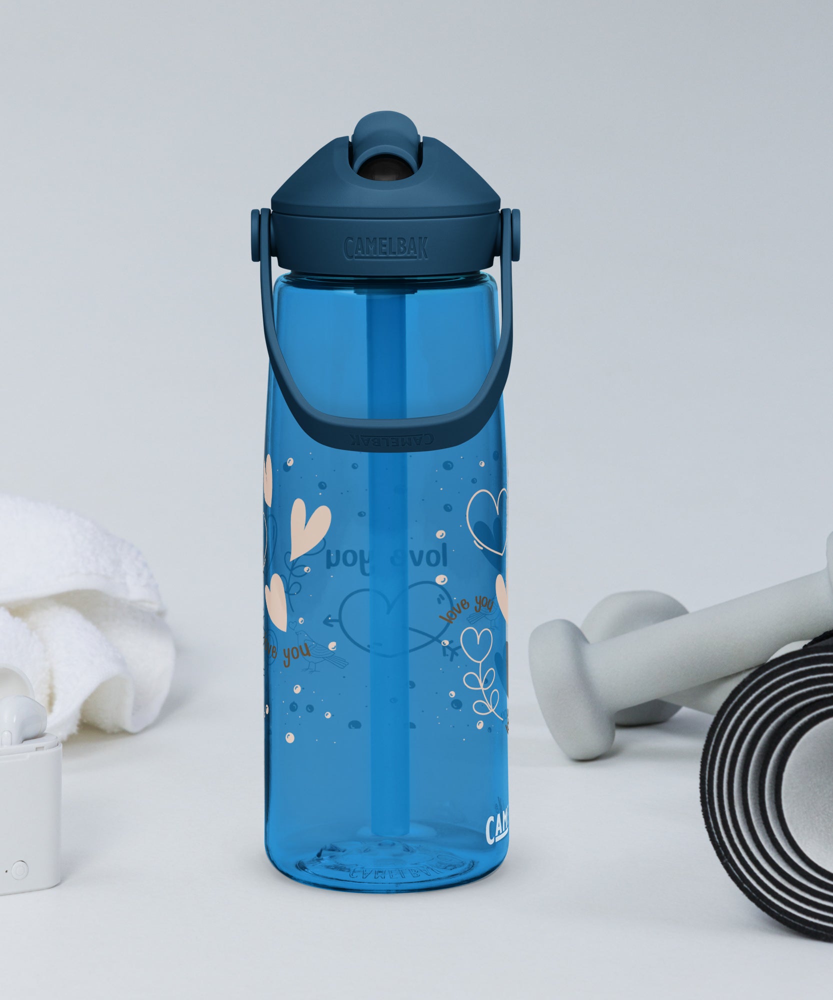 Cute Hearts Flip Straw Water Bottle | Gallory Hive