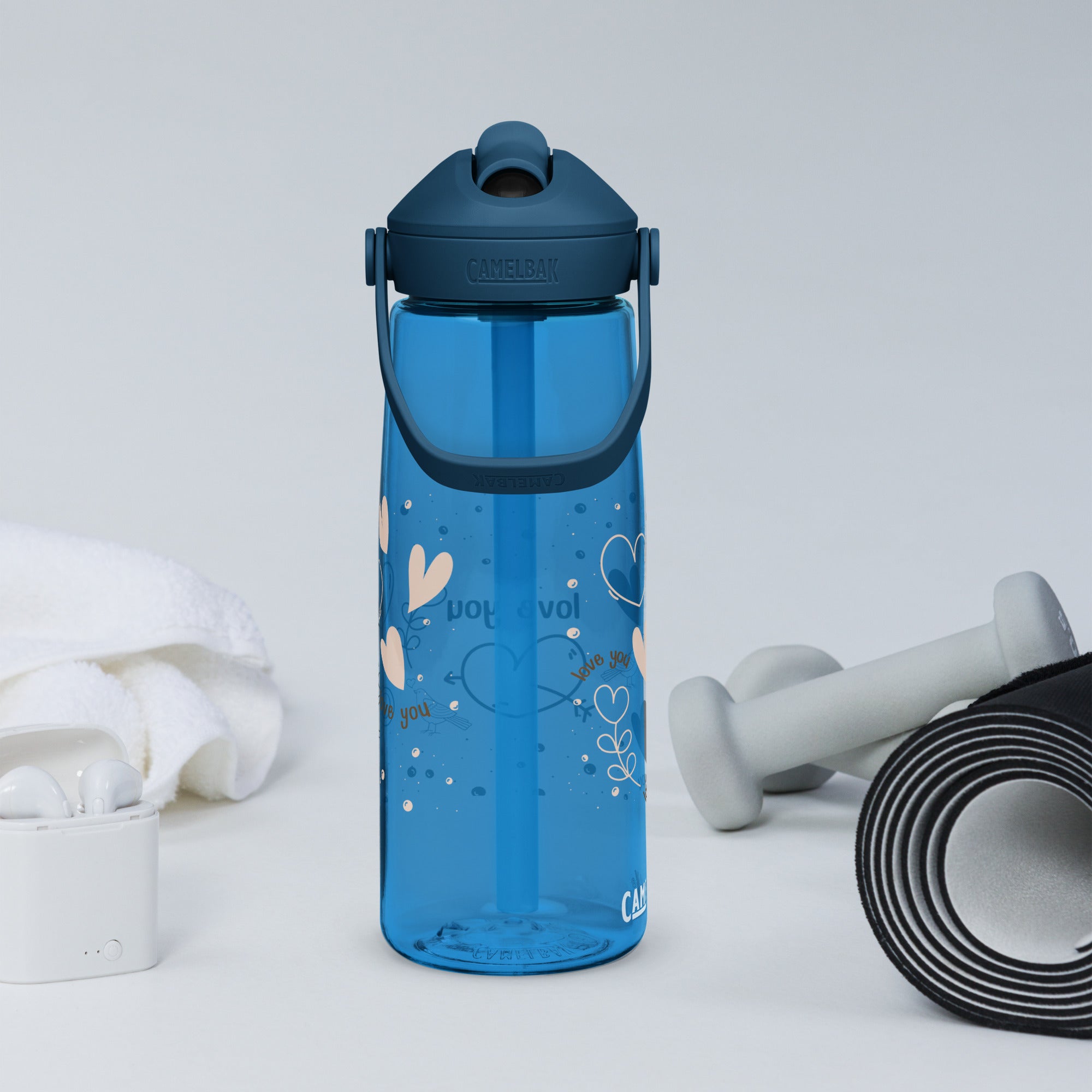 Cute Hearts Flip Straw Water Bottle | Gallory Hive