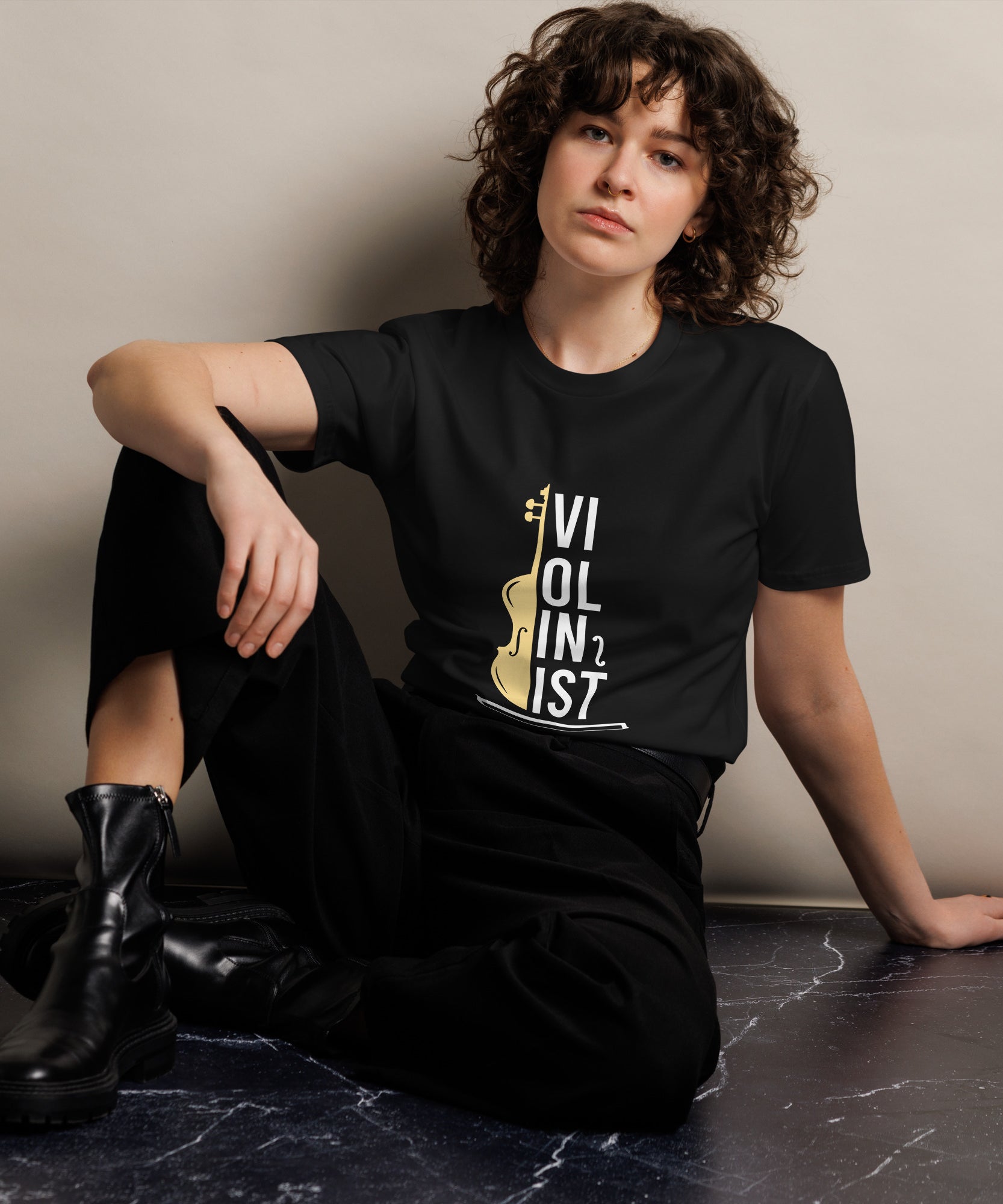 Minimal Violin Silhouette Music T-Shirt | Gallory Hive
