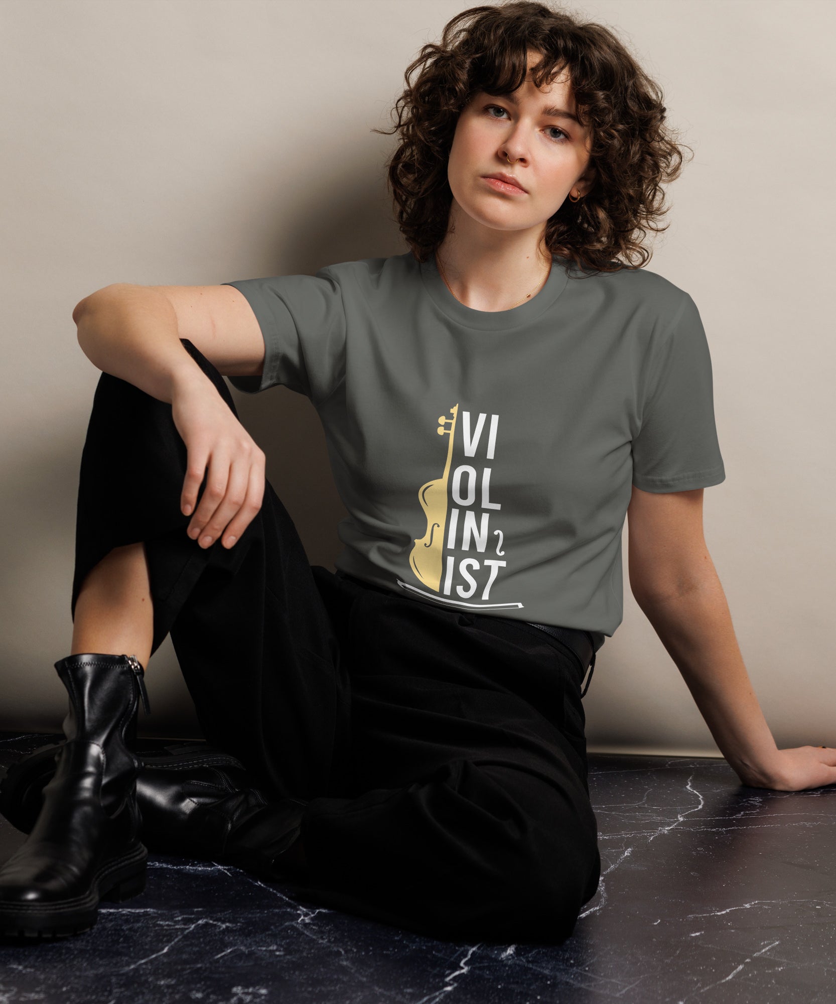 Minimal Violin Silhouette Music T-Shirt | Gallory Hive
