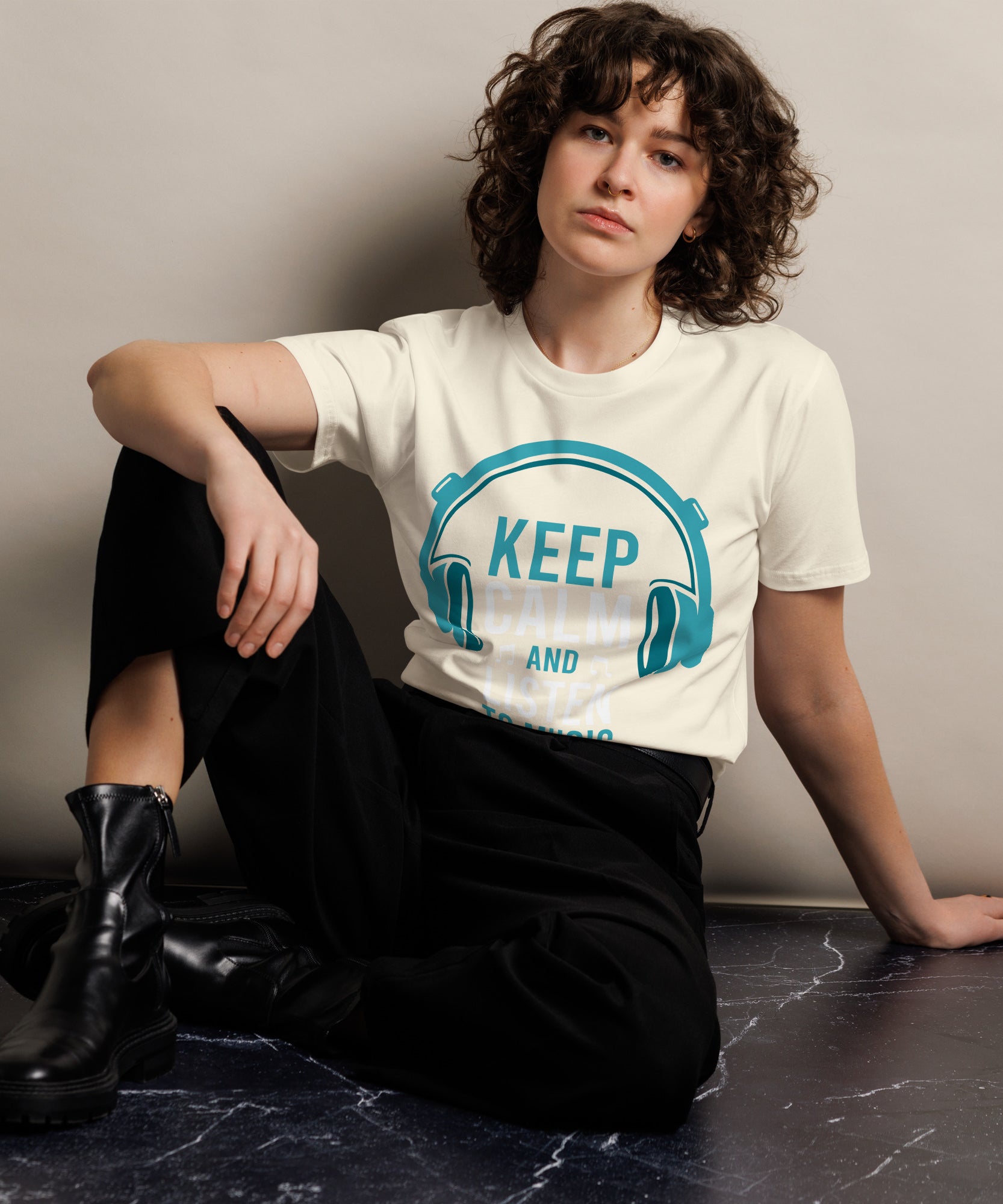 Keep Calm Listen Music Lover T-Shirt | Gallory Hive